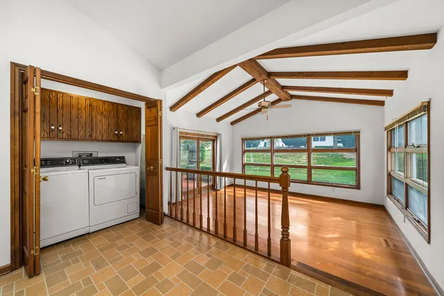 $379,000 | 7 Douglas Drive, Sugar Grove, IL 60554