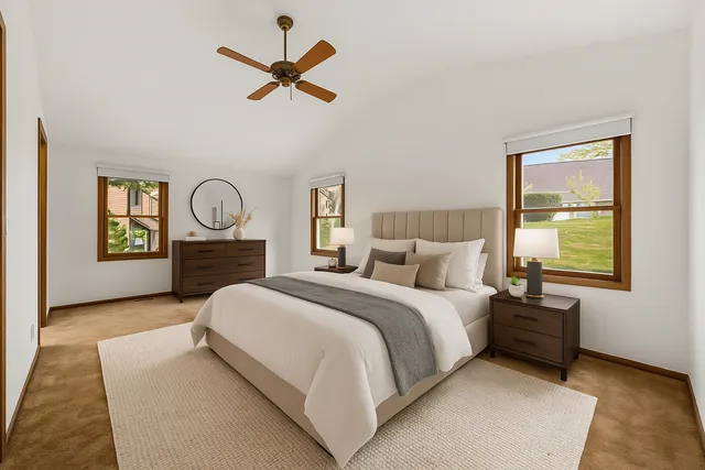 $379,000 | 7 Douglas Drive, Sugar Grove, IL 60554