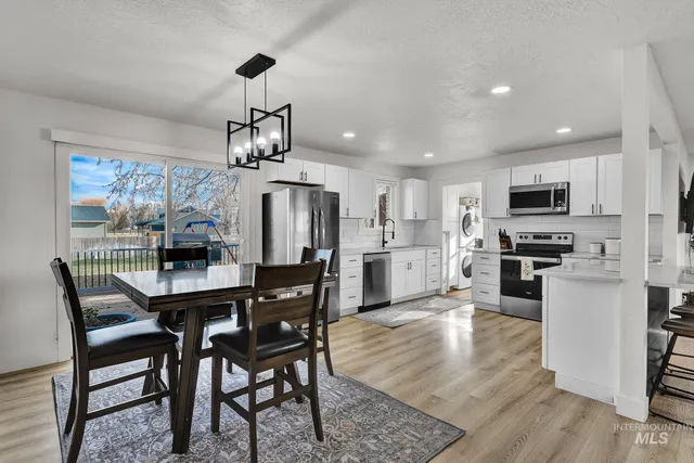 $699,000 | 22996 Blessinger Road, Star, ID 83669