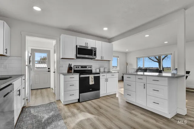 $699,000 | 22996 Blessinger Road, Star, ID 83669