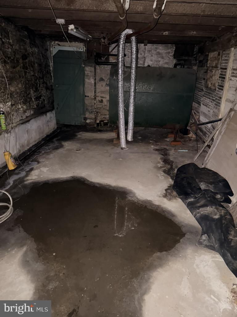 1222 Centre Street Ashland, PA 17921 - Photo 21 of 31 a backyard of a house