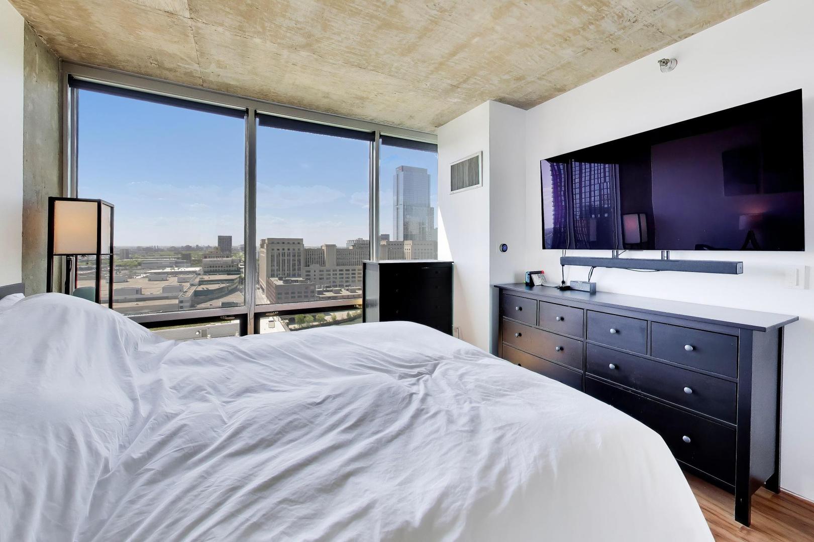 611 South Wells Street, Unit 2204 Chicago, IL 60607 - Photo 19 of 33