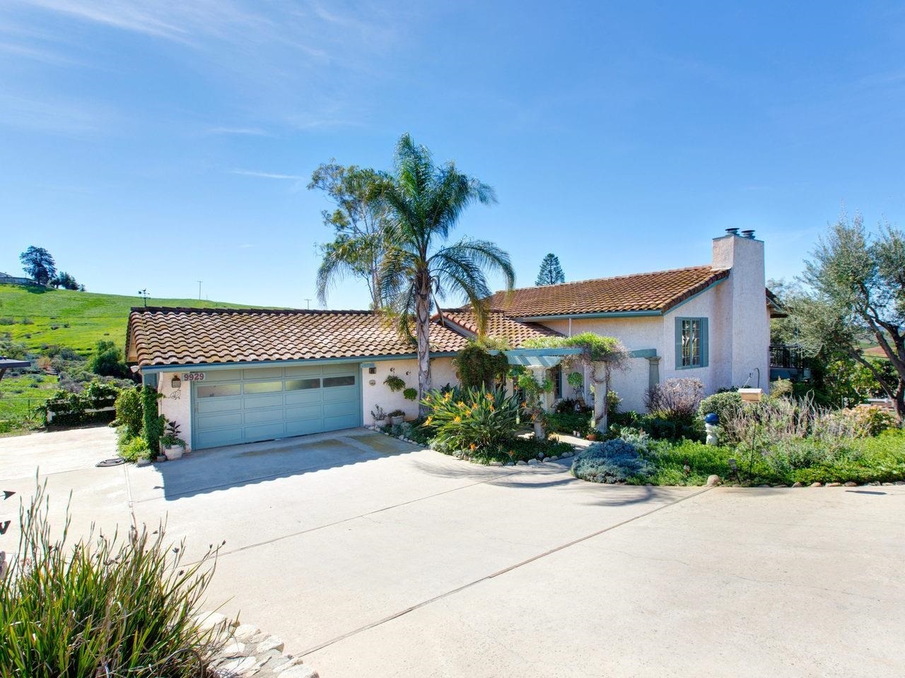 9929 West Lilac Road Escondido, CA 92026 - Photo 1 of 25 Gallery Image 1