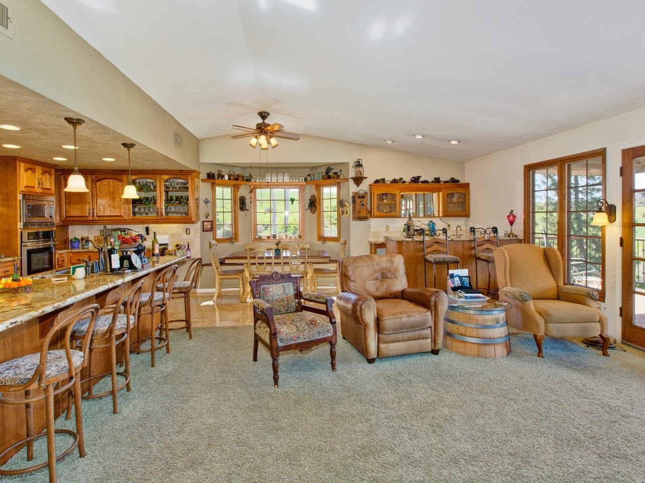 9929 West Lilac Road Escondido, CA 92026 - Photo 7 of 25 Gallery Image 7