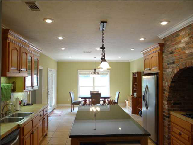963 Petrified Forest Road, Unit B Flora, MS 39071 - Photo 8 of 15 Breakfast Area
