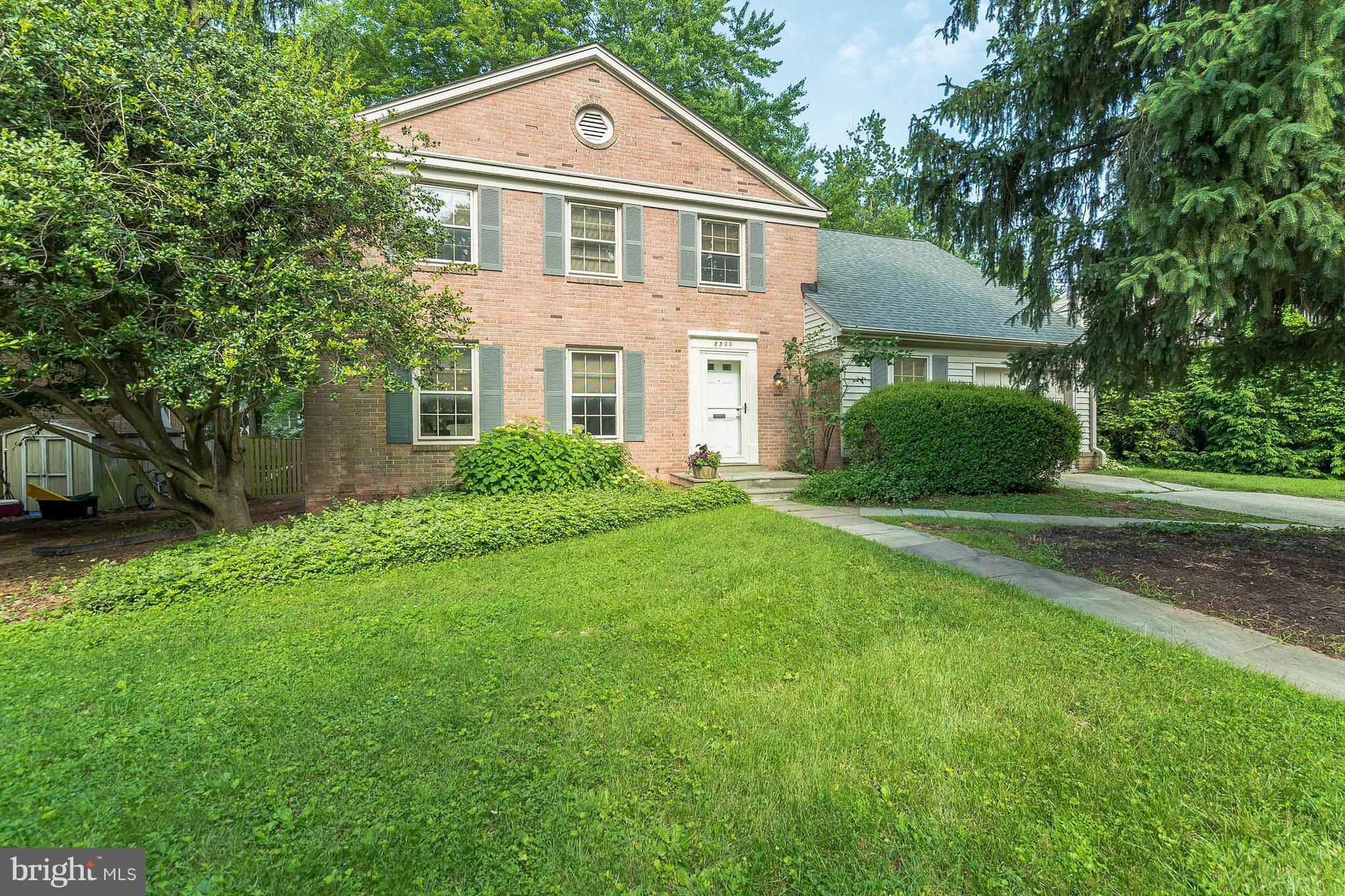8300 Aqueduct Road Potomac, MD 20854 - Photo 1 of 30 Front View