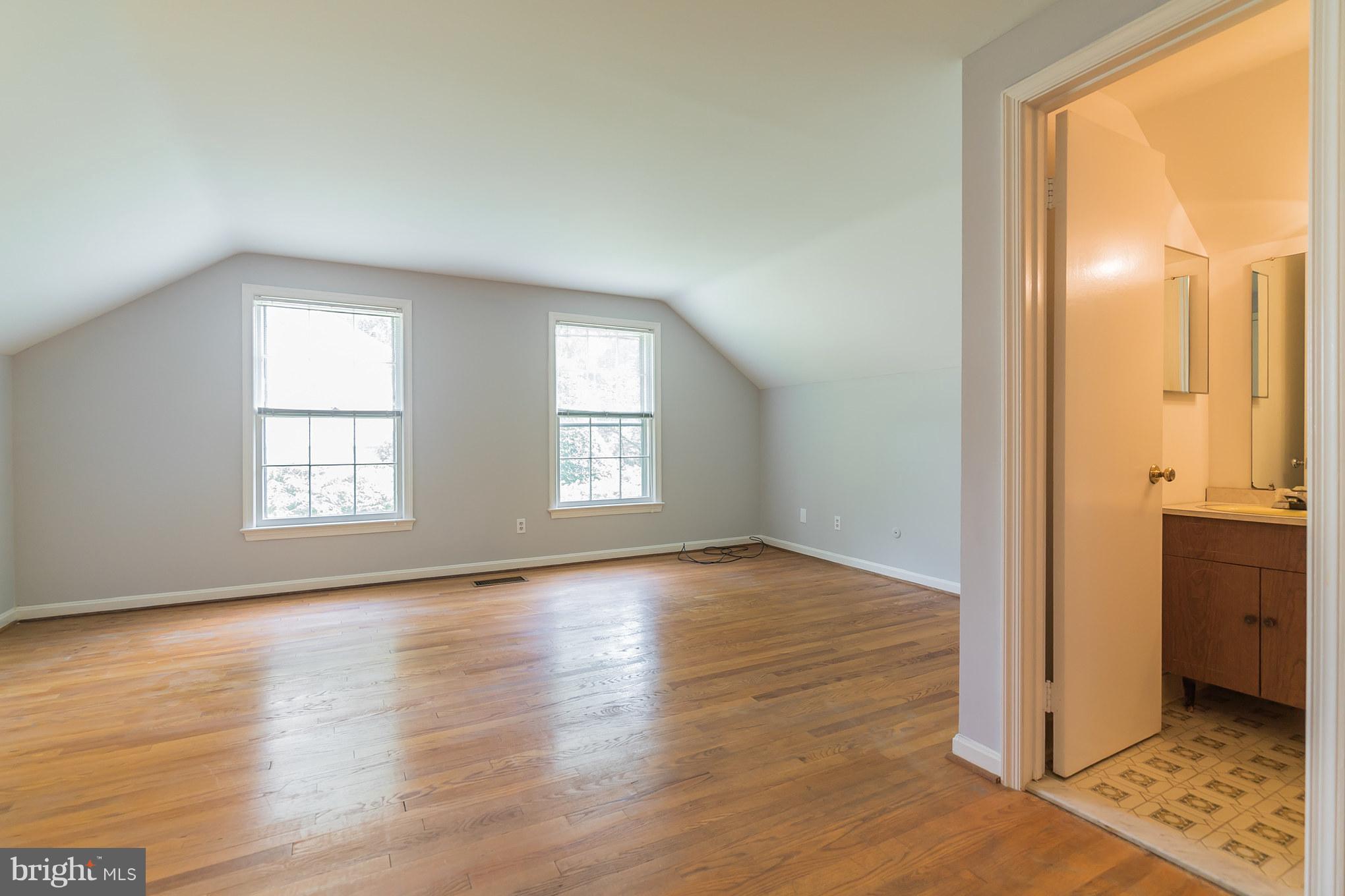 8300 Aqueduct Road Potomac, MD 20854 - Photo 16 of 30 Master Bedroom and Full Bathroom