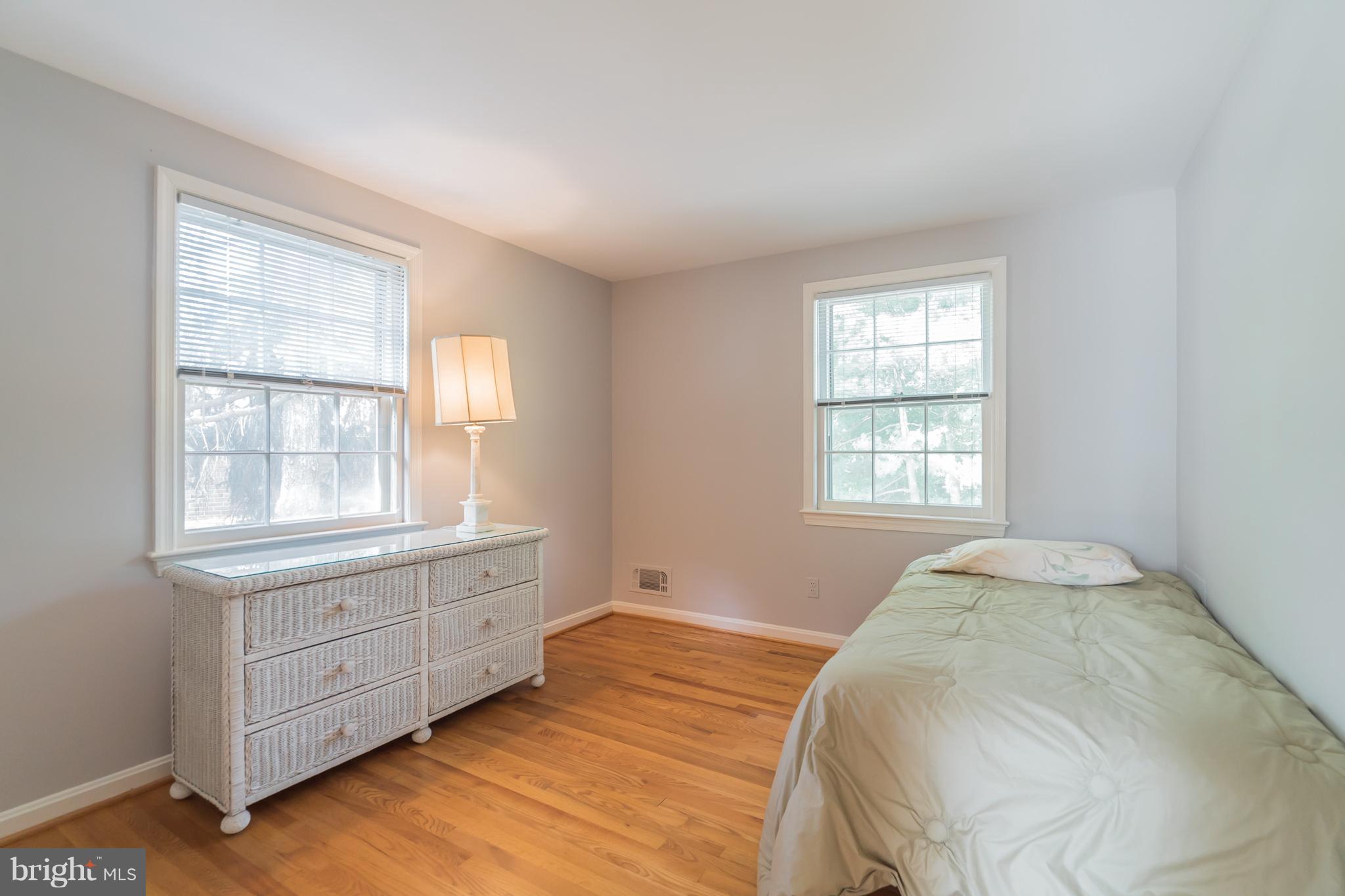8300 Aqueduct Road Potomac, MD 20854 - Photo 23 of 30 Bedroom #4
