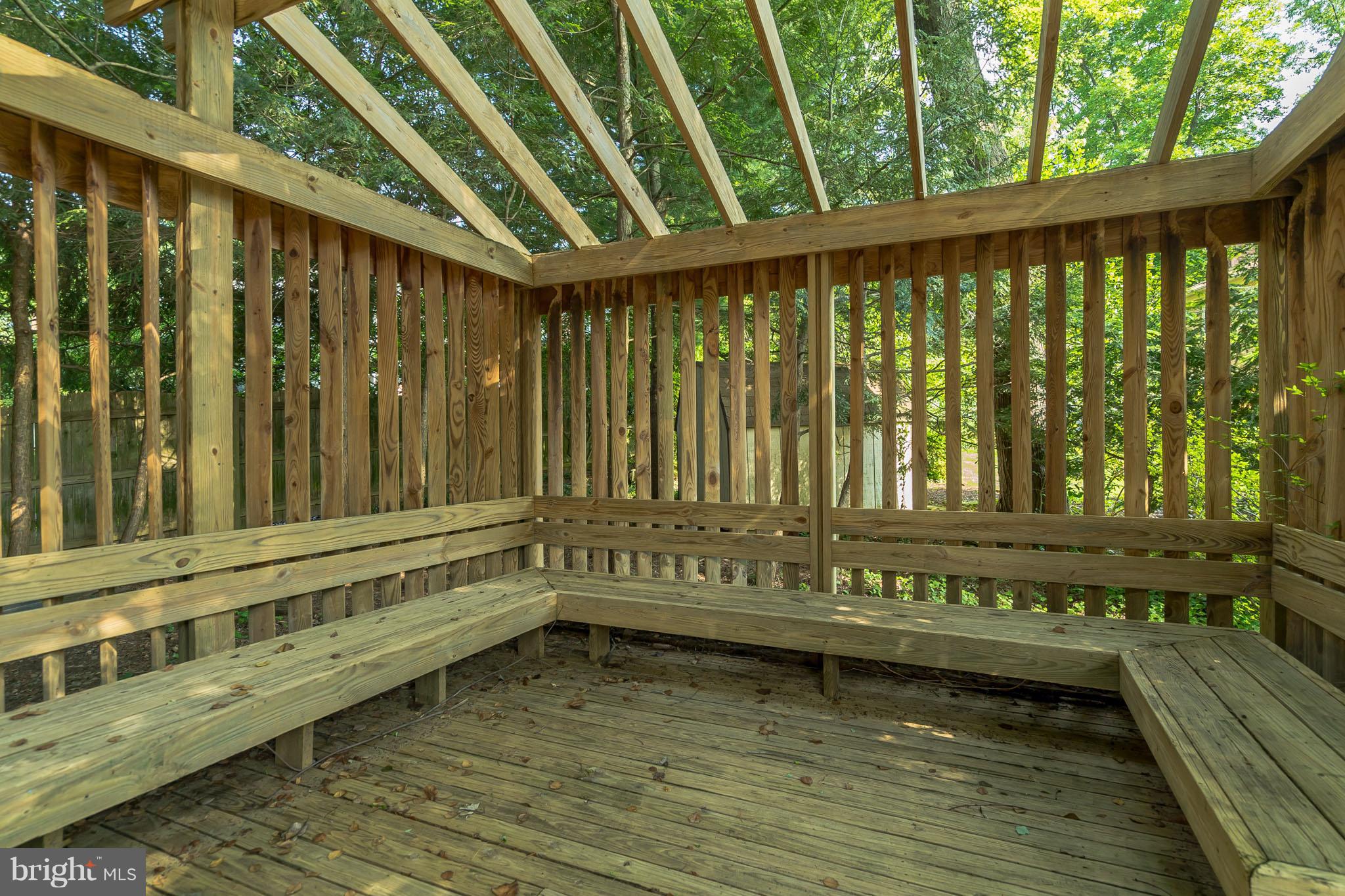 8300 Aqueduct Road Potomac, MD 20854 - Photo 30 of 30 Built-in Benches