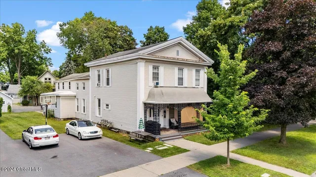 $950,000 | 109 Lake Avenue, Saratoga Springs, NY 12866