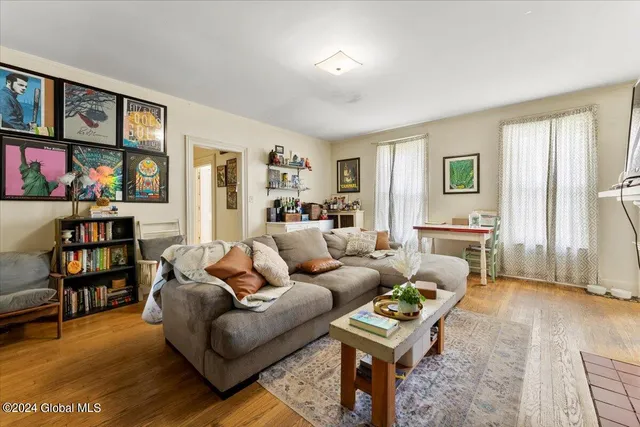 $950,000 | 109 Lake Avenue, Saratoga Springs, NY 12866