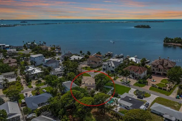 $1,250,000 | 196 Shore Drive, Palm Harbor, FL 34683