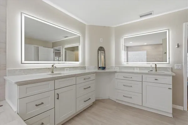 $1,250,000 | 196 Shore Drive, Palm Harbor, FL 34683