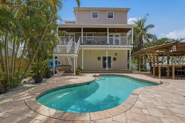 $1,250,000 | 196 Shore Drive, Palm Harbor, FL 34683