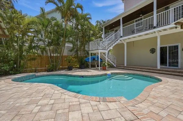 $1,250,000 | 196 Shore Drive, Palm Harbor, FL 34683