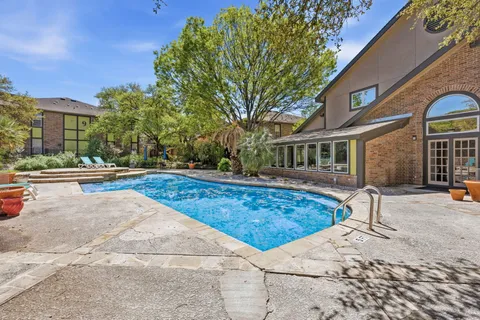$206,000 | 7685 Northcross Drive, Unit 1121, Austin, TX 78757