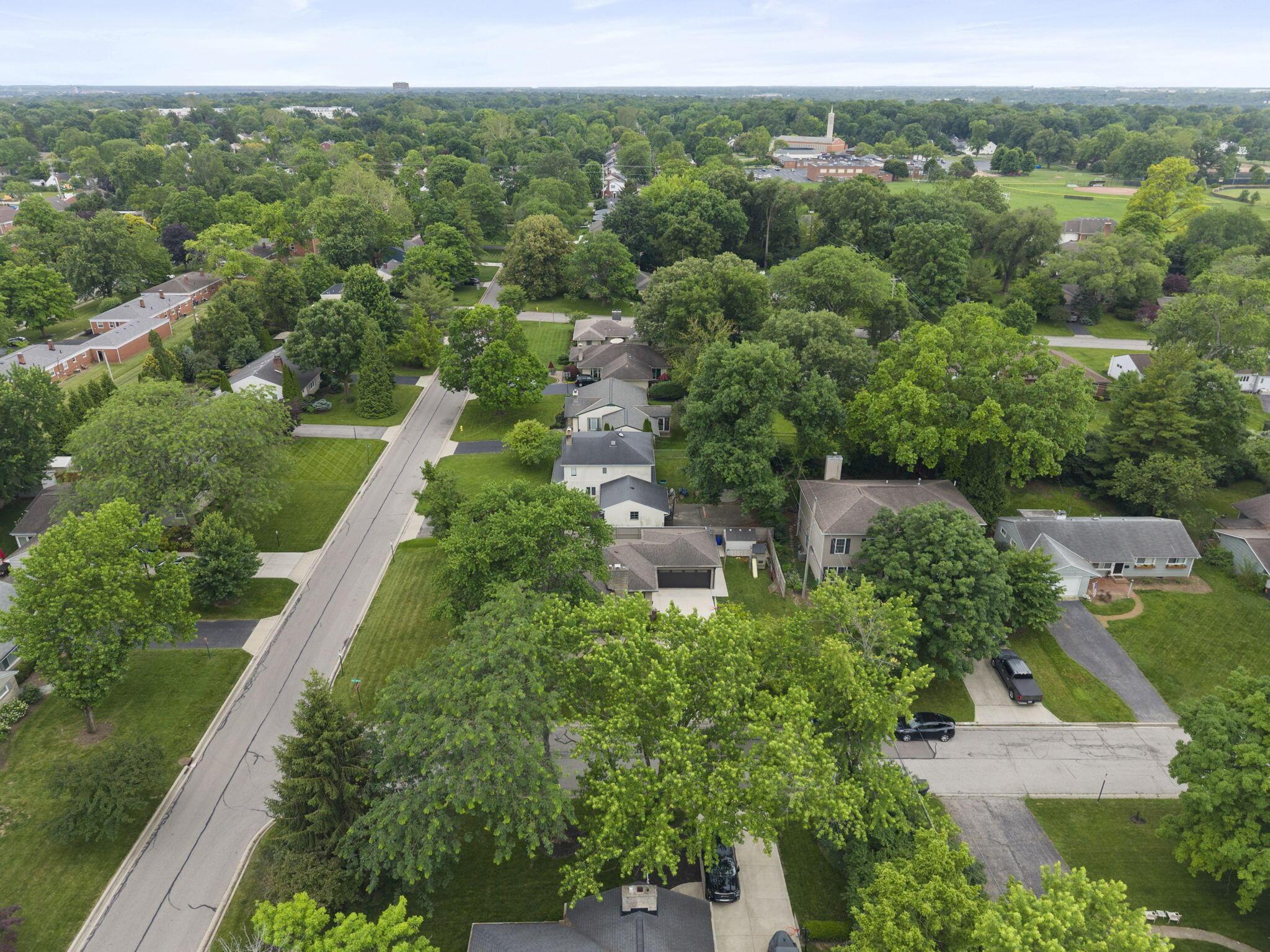 1757 Inchcliff Road Columbus, OH 43221 - Photo 45 of 59