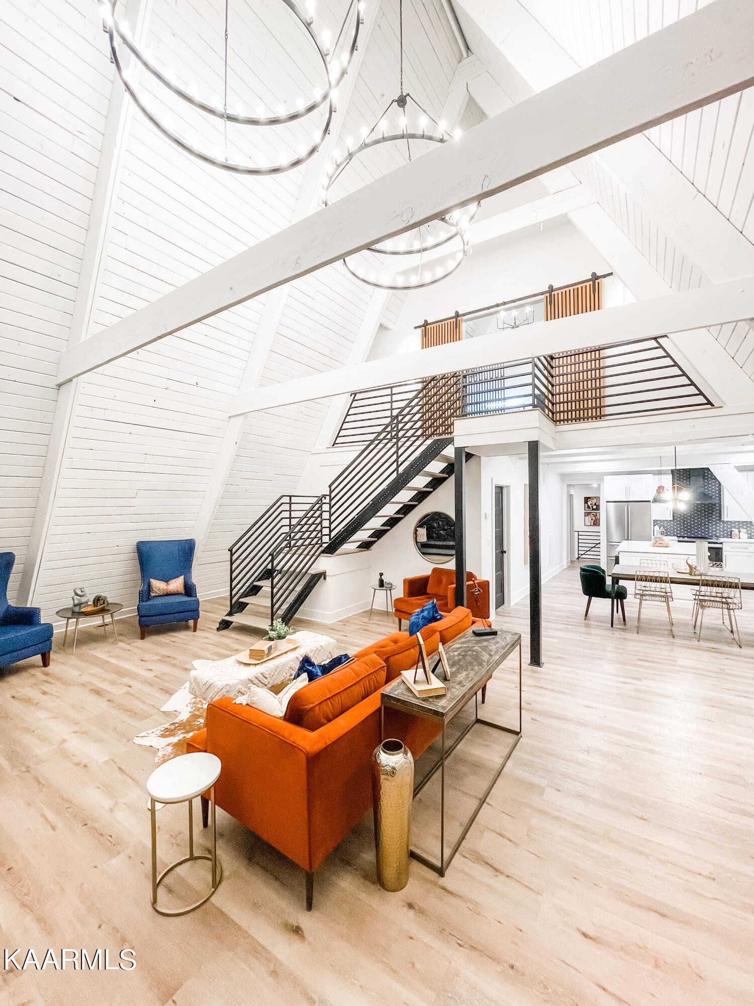 232 East Red Bud Road Knoxville, TN 37920 - Photo 3 of 34 a outdoor space with the couches and dining table view