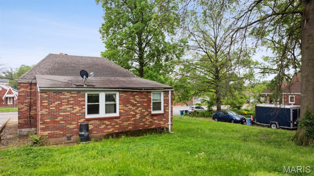 9347 MacKenzie Road St. Louis, MO 63123 - Photo 6 of 23