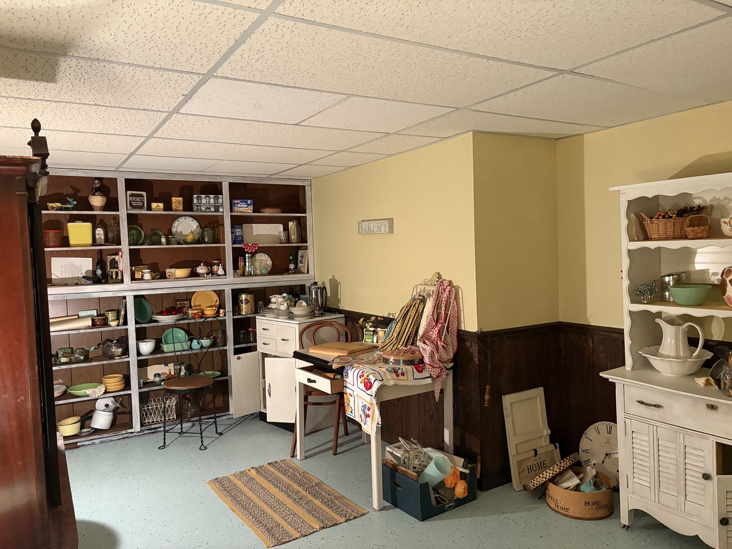 203 Drake Avenue Rochelle, IL 61068 - Photo 46 of 54 a view of a workspace with furniture