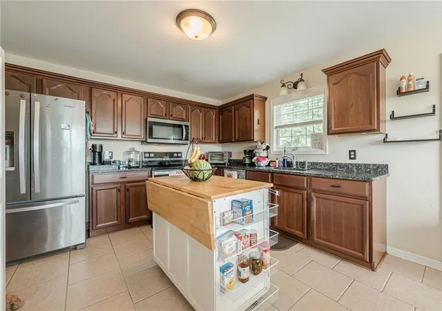 $379,900 | 174 Ridge Brooke Lane, Douglasville, GA 30134