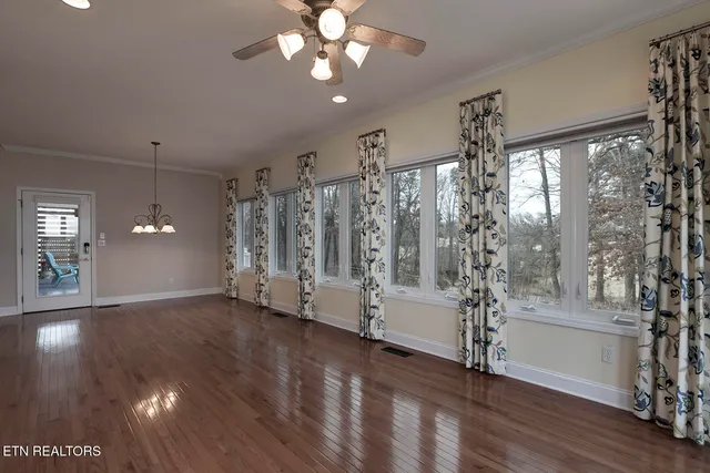 $699,000 | 106 Geya Circle, Loudon, TN 37774