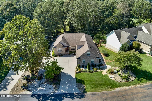$699,000 | 106 Geya Circle, Loudon, TN 37774