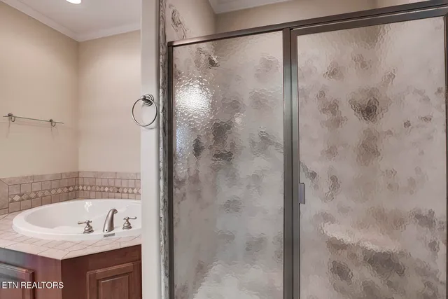 $699,000 | 106 Geya Circle, Loudon, TN 37774