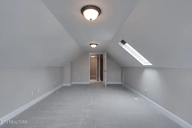 $699,000 | 106 Geya Circle, Loudon, TN 37774