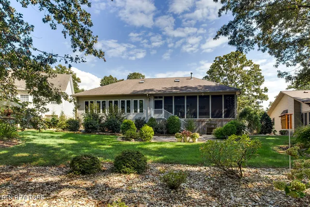 $699,000 | 106 Geya Circle, Loudon, TN 37774