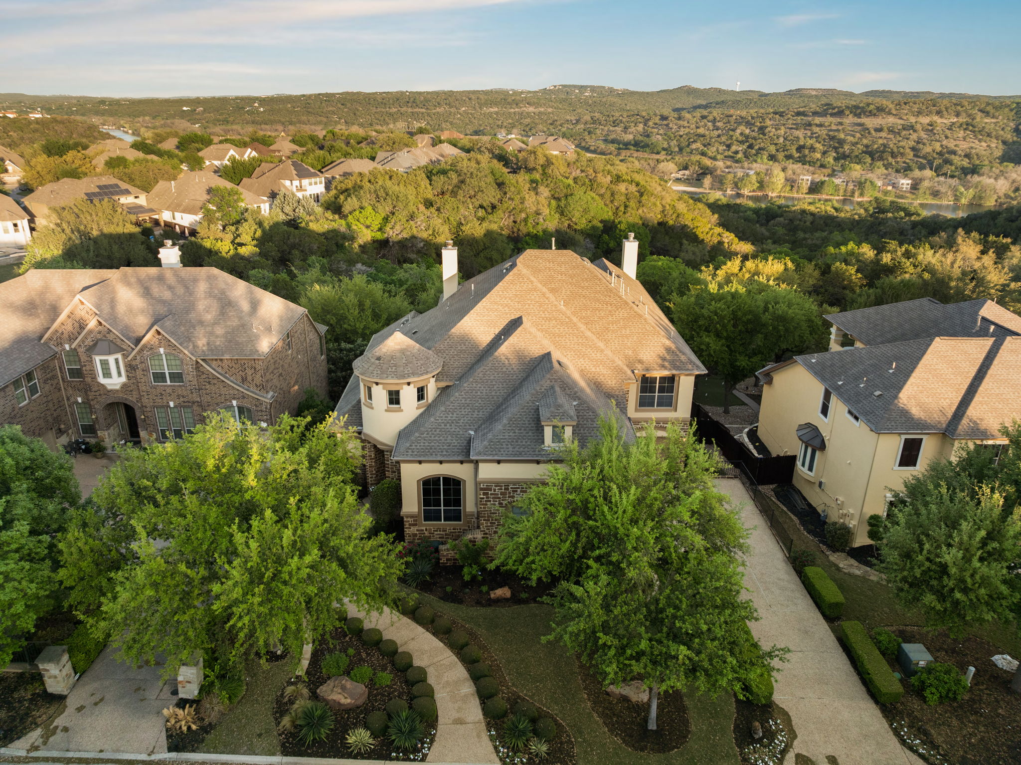205 Emerald Ridge Drive Austin, TX 78732 - Photo 37 of 40 an aerial view of multiple house