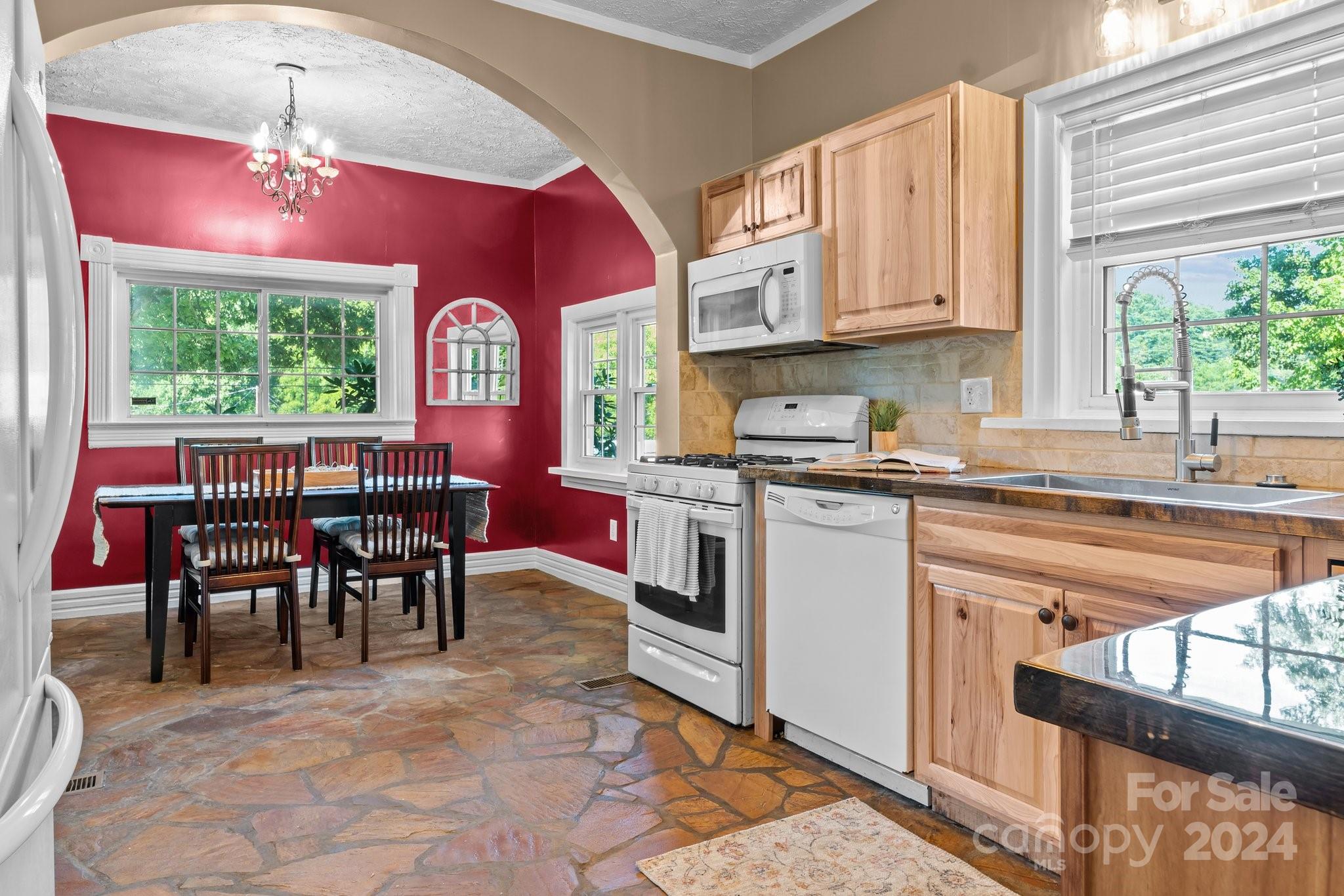 528 Mills Gap Road Fletcher, NC 28732 - Photo 18 of 39 Gallery Image 18