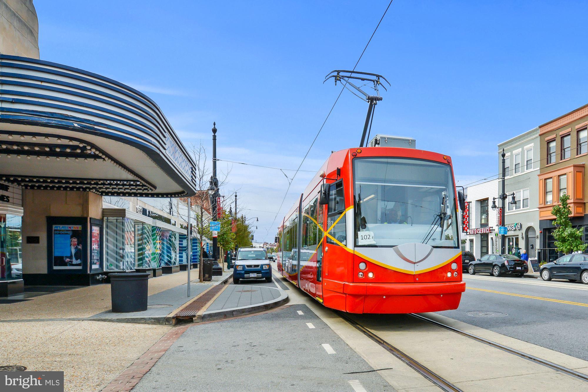 210 E Street Northeast Washington, DC 20002 - Photo 31 of 32 H St streetcar