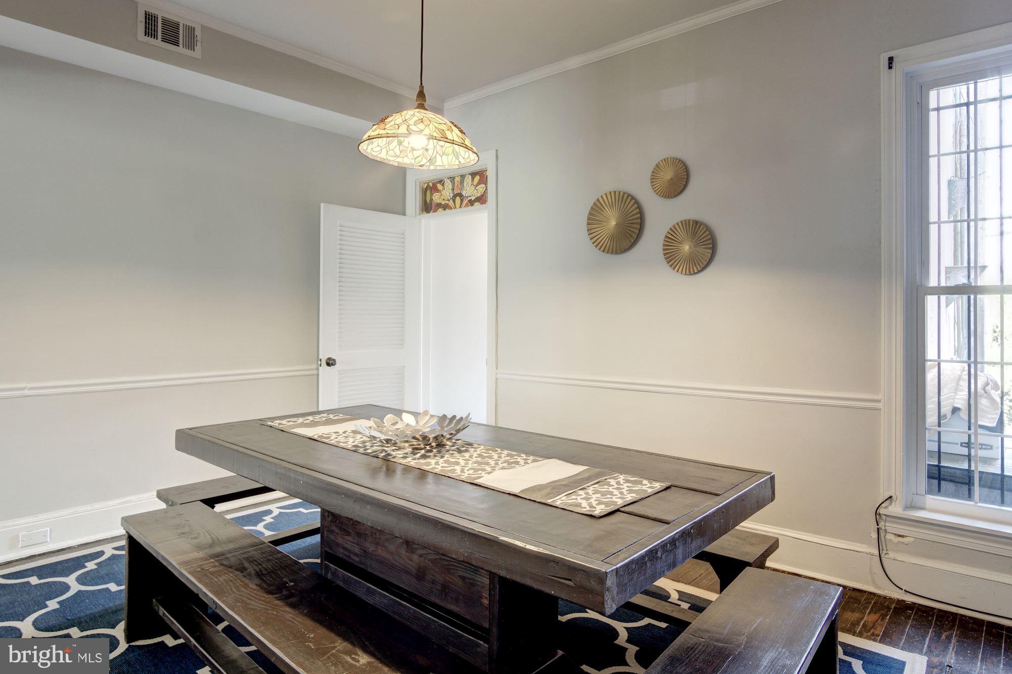 210 E Street Northeast Washington, DC 20002 - Photo 7 of 32 Dining room