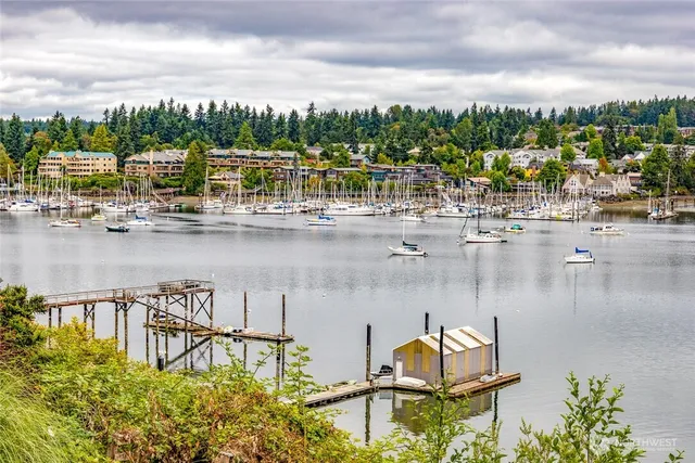 $4,500 | 5838 Packard Lane Northeast, Bainbridge Island, WA 98110