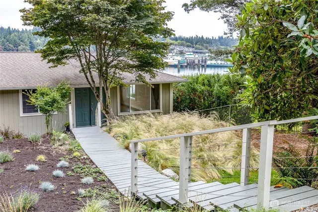 $4,500 | 5838 Packard Lane Northeast, Bainbridge Island, WA 98110