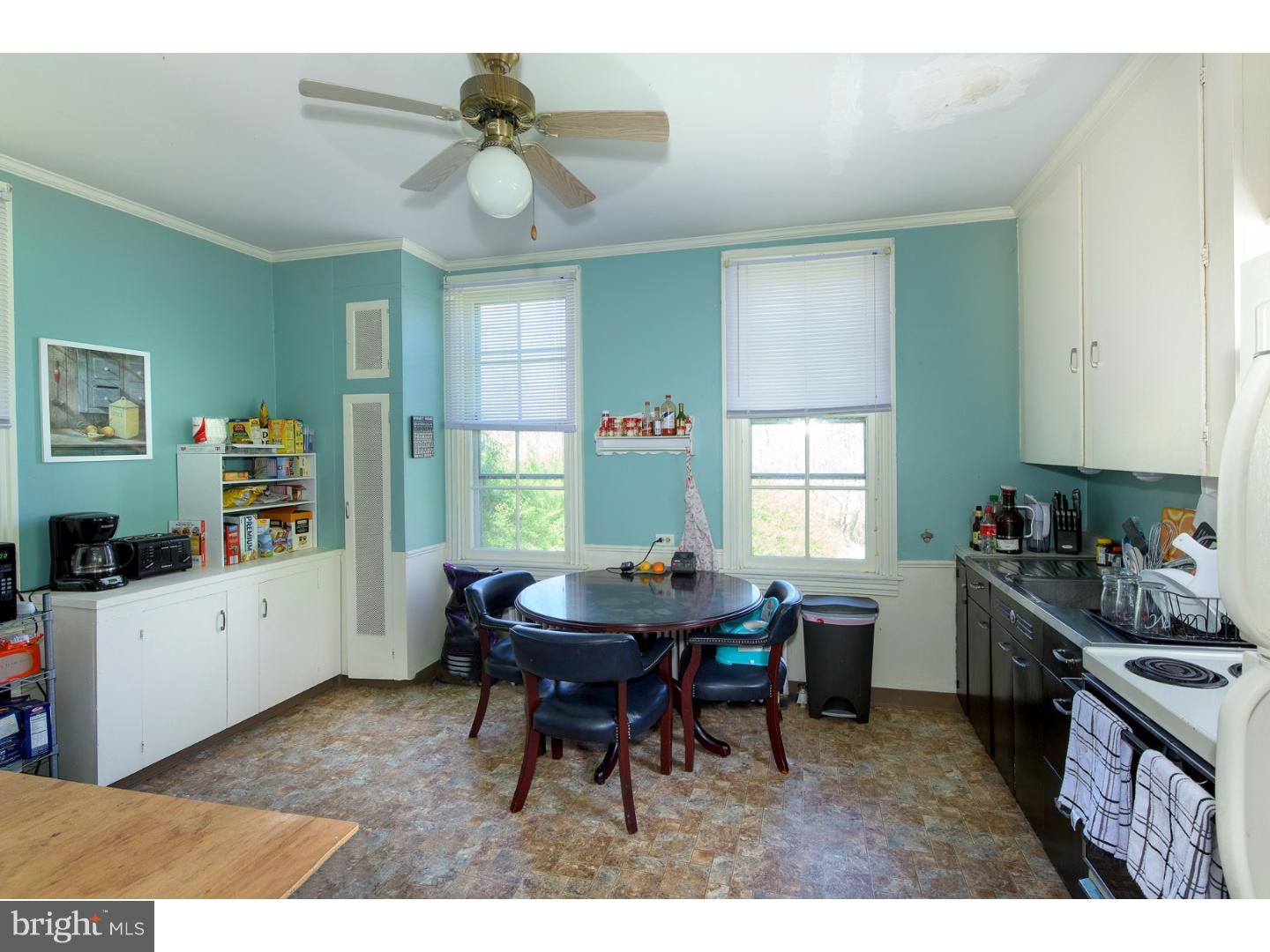 353 Mountain View Road Shillington, PA 19607 - Photo 22 of 25