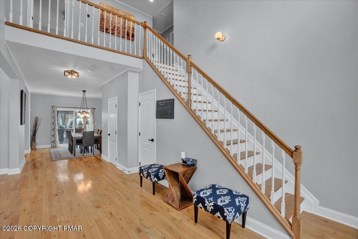 3223 Willow Grove Road Pocono Summit, PA 18346 - Photo 6 of 34 Entry/ Foyer