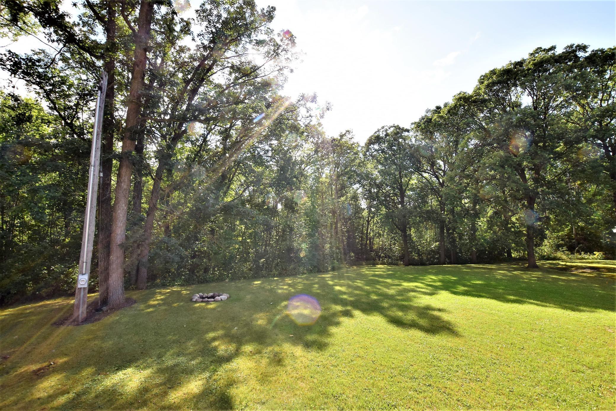 809 11th Avenue Southeast Roseau, MN 56751 - Photo 17 of 18