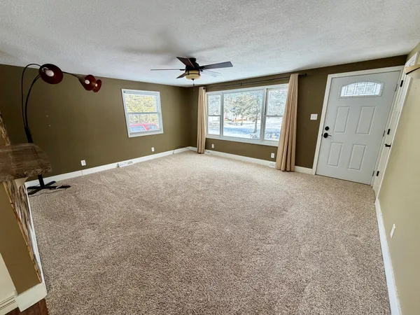 $165,000 | 809 11th Avenue Southeast, Roseau, MN 56751