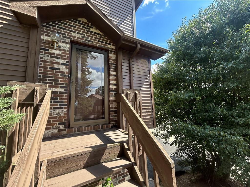 401 Spring Run Drive Monroeville, PA 15146 - Photo 2 of 31 a picture of a outdoor space