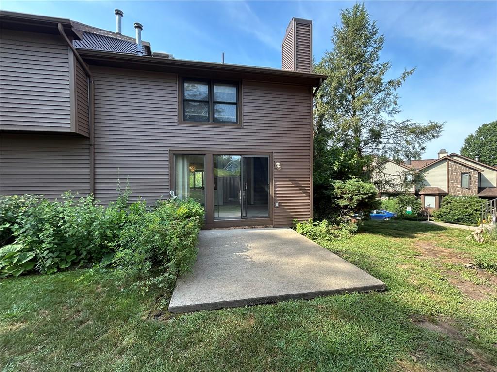 401 Spring Run Drive Monroeville, PA 15146 - Photo 26 of 31 a front view of a house with garden