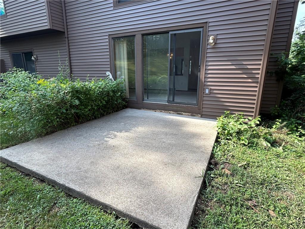 401 Spring Run Drive Monroeville, PA 15146 - Photo 27 of 31 a view of a backyard of the house
