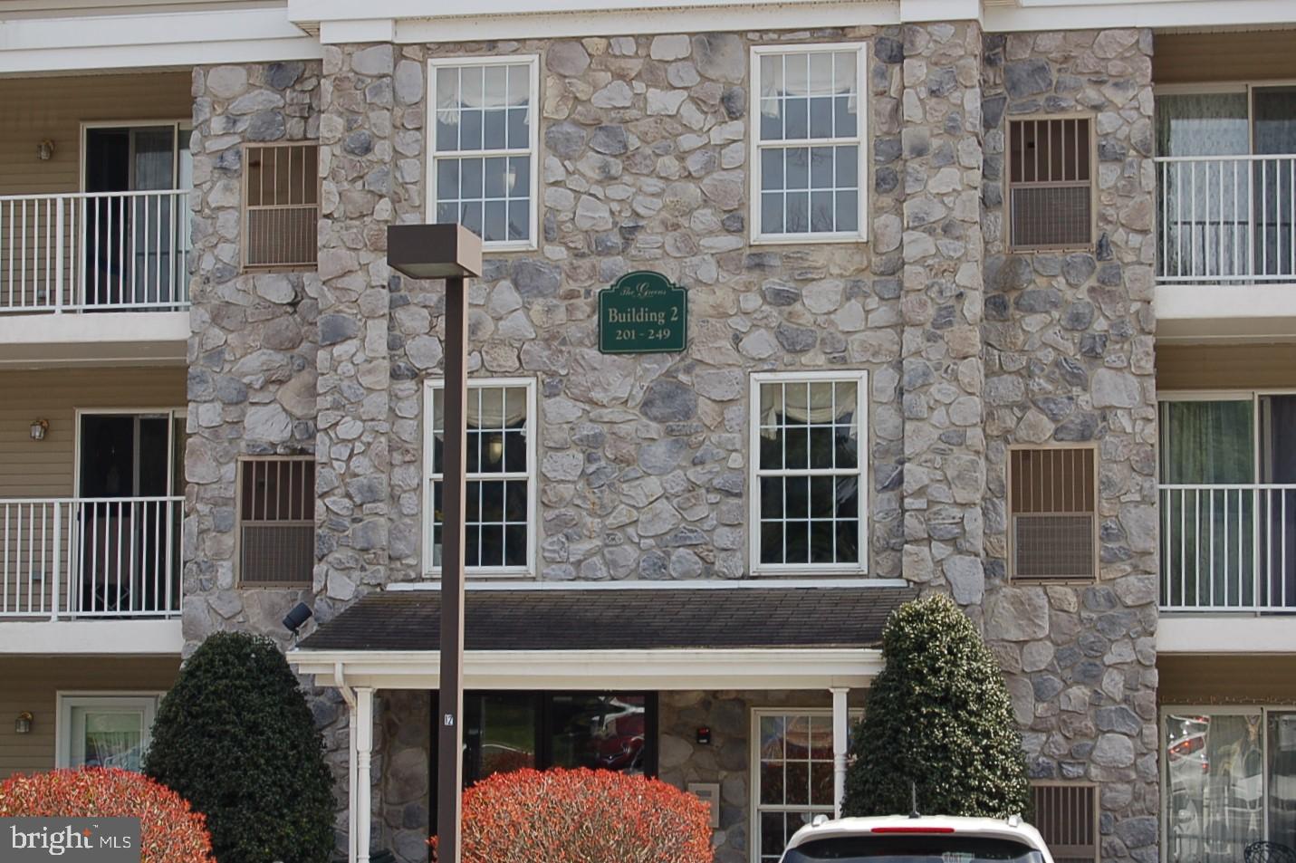 237 Brandon Road Jeffersonville, PA 19403 - Photo 2 of 24 Gallery Image 2