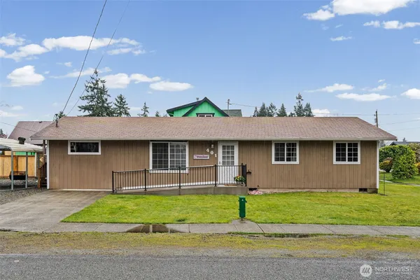 $445,000 | 401 Mill Avenue Southeast, Orting, WA 98360