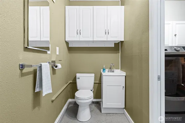 $445,000 | 401 Mill Avenue Southeast, Orting, WA 98360