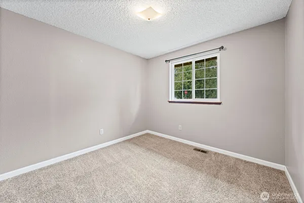 $445,000 | 401 Mill Avenue Southeast, Orting, WA 98360