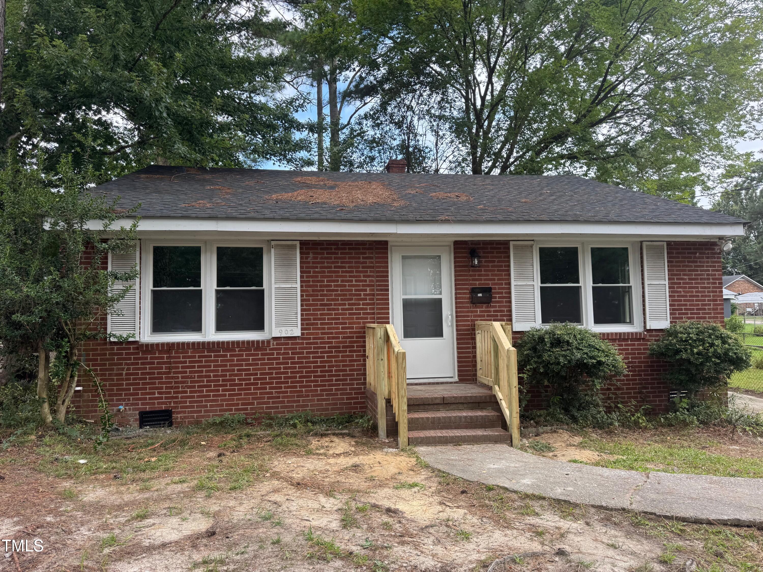 902 Meadow Street South Wilson, NC 27893 - Photo 1 of 14 IMG_3841