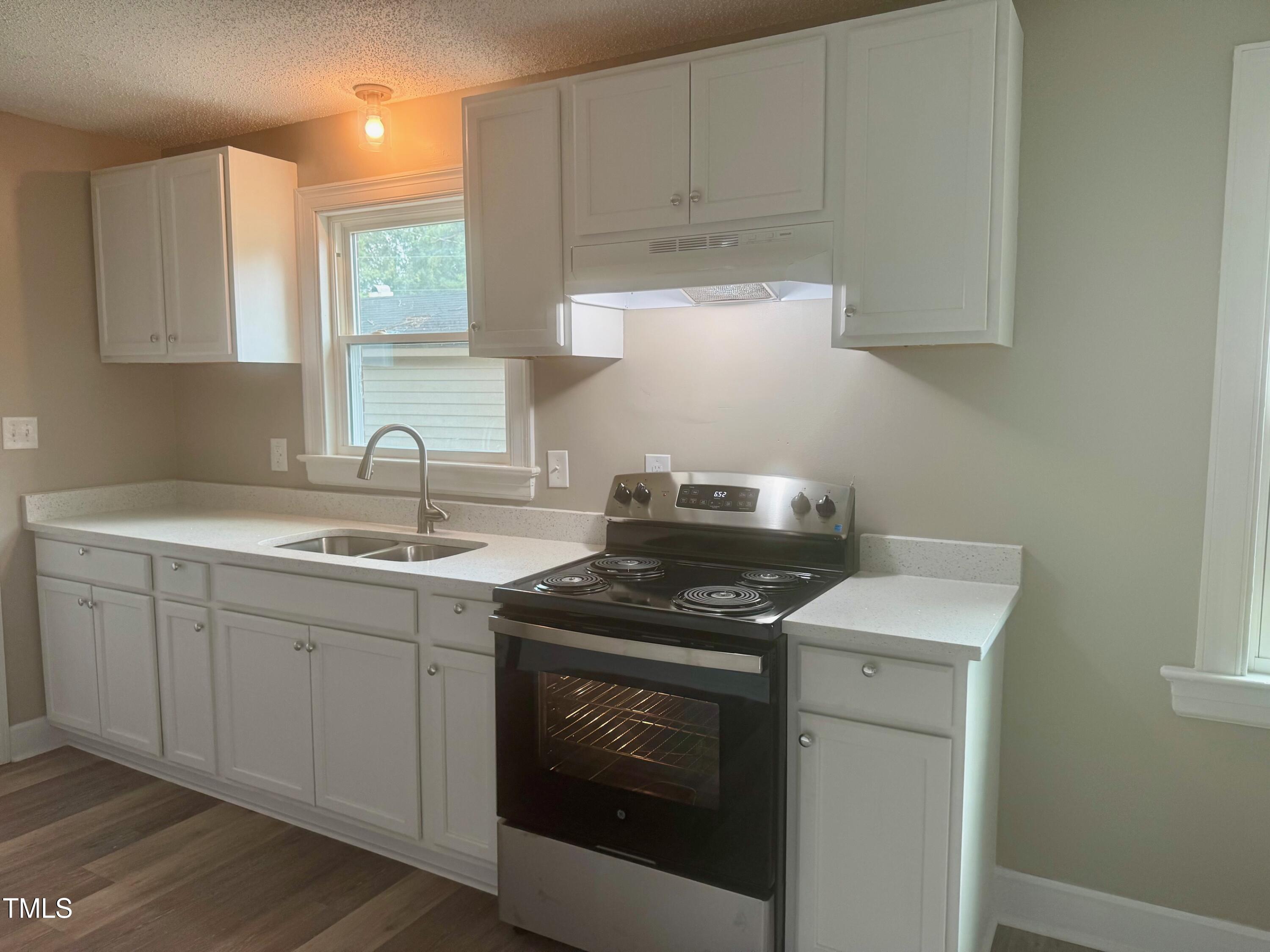902 Meadow Street South Wilson, NC 27893 - Photo 3 of 14 IMG_3869
