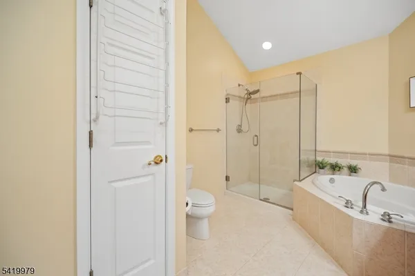 $828,000 | 614 Turlington Court, Livingston, NJ 07039